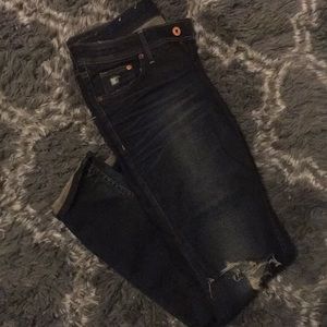 Great pair of jeans dark wash low waist